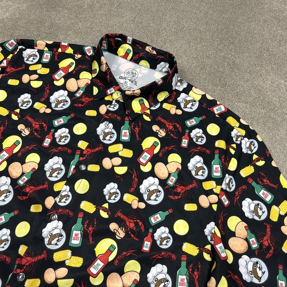 Buc-ee's Mens XL Crawfish Boil Short Sleeve Button Up Shirt Novelty Stretch